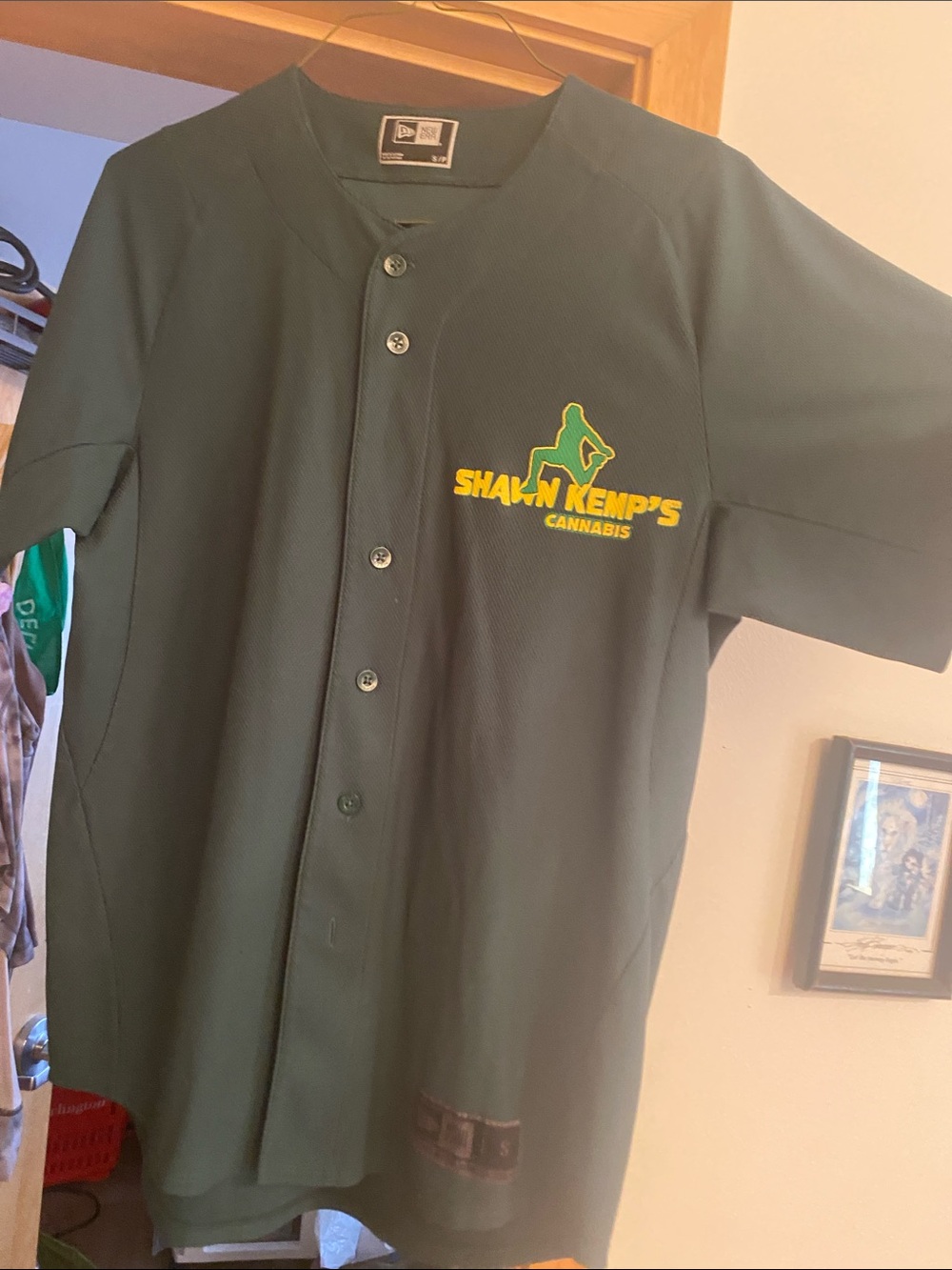 EXCLUSIVE Dark Green Button-Front Baseball Shawn Kemp Jersey with Yellow Logo
